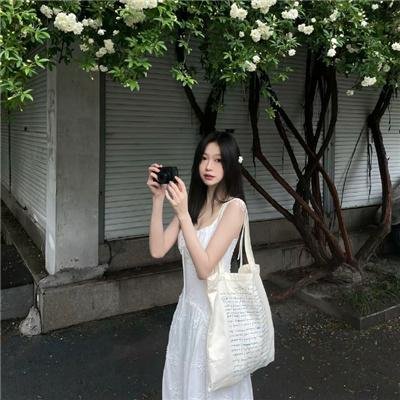 草裙春色